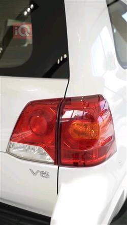 تۆیۆتا لاند کروزەر